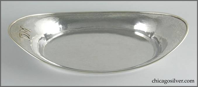 Kalo bowl or bread tray, oval with flat bottom and broad flaring edge, with ends higher than the middle, heavy applied wire on rim