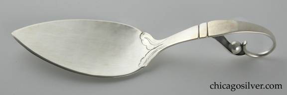 Yngve Olsson spade-shaped server with handle that curves underneath