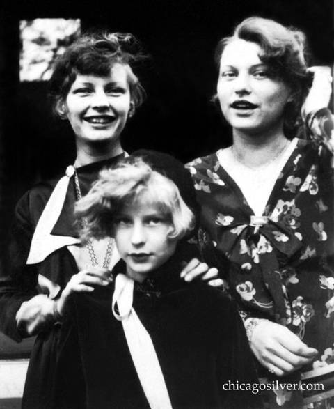 Peer Smed's daughters Ellen, Lona, and Elsie